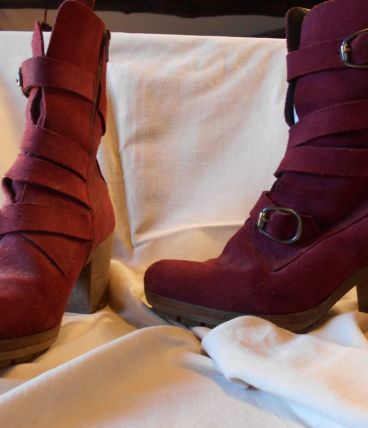 BOTTES CONBARO PRUNE COLOR  VINTAGE T 37-38 quasi neuf 