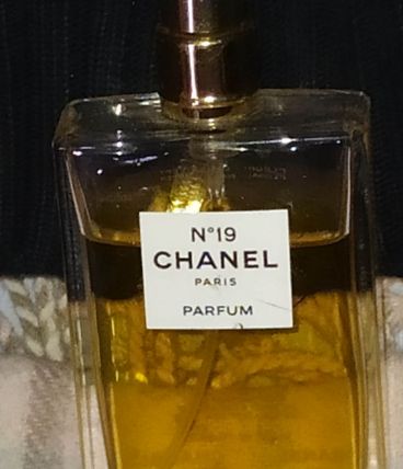 Chanel 19 pur parfum
