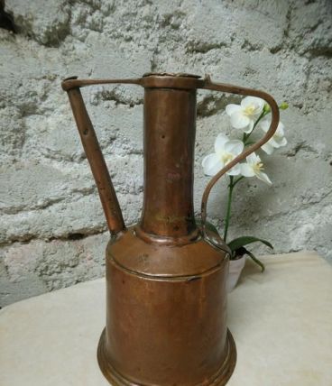 Ancien arrosoir en cuivre