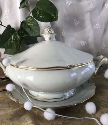 Soupière en porcelaine de Limoges