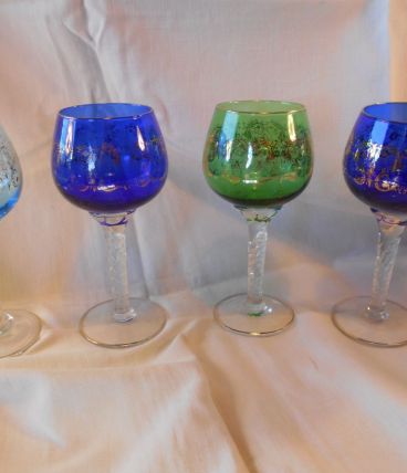 4 VERRES A PIED ANCIEN VINTAGE DORE A L OR FIN TBE