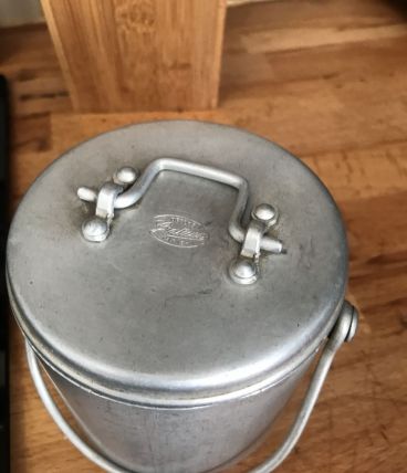 Gamelle en aluminium 