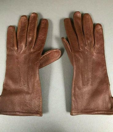Paire de gants bruns en cuir vintage