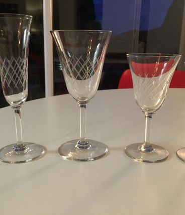 Service de 44 verres 