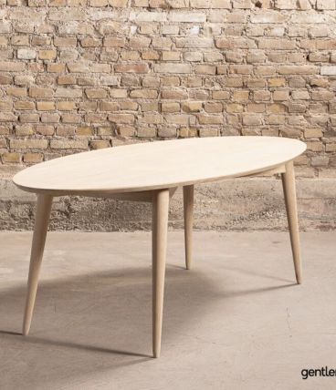 Table à manger ovale sur-mesure en chêne massif