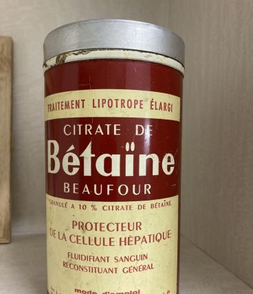 Boîte métal vintage 