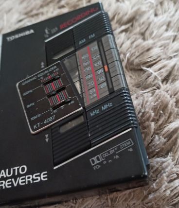 Toshiba KT-4087 / Lecteur cassette et enregistreur audio VIN