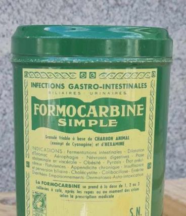 Boîte métal de pharmacie