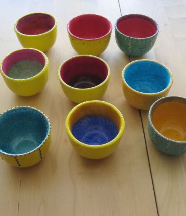 9 mini bols  en porcelaine peinte main décor unique 