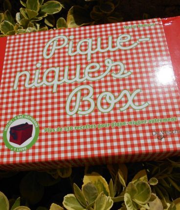 BOITE PIQUE NIQUE LIVRE MARIE RAMEAU  ET SAC ISOTHERME