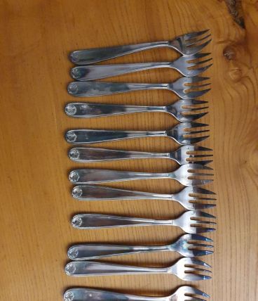 Christofle 12 fourchettes à huitre  modèle Marot