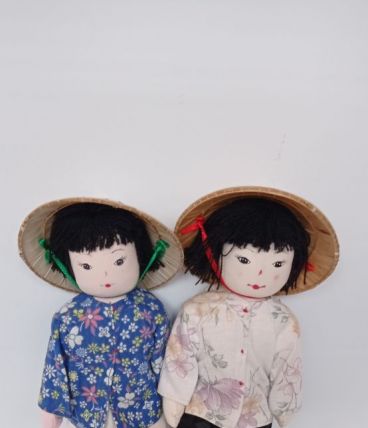 Lot de 2 poupées en tissu 