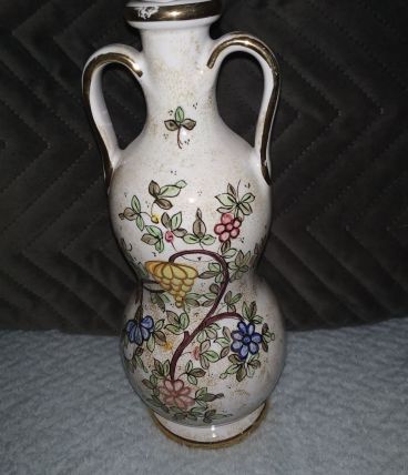 Vase ancien DERUTA , numéroté 10  ,signe