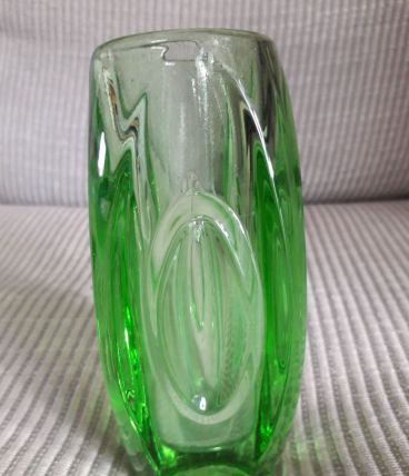 Vase vintage en verre épais travaillé