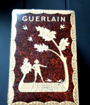 Boîte parfum Guerlain