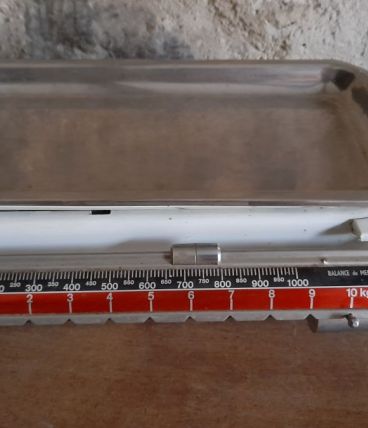 Balance de ménage rétro vintage 