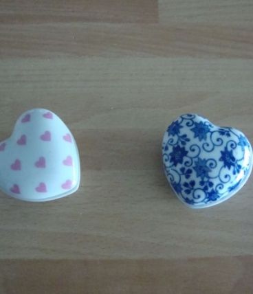 2 boites à pilules en céramique