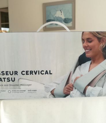 MASSEUR CERVICAL SHIATSU