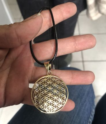 Pendentif fleur de vie 