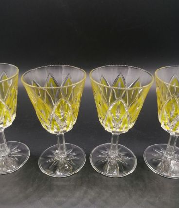 Lot de 4 verres à vin  en cristal de Reims VMC