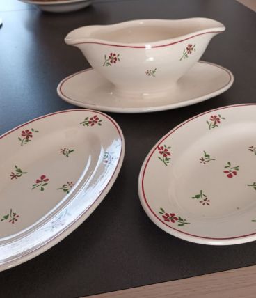 2 raviers faience Niderviller 1 sauciere