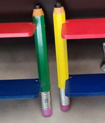 paire étagères "crayon" Pierre SALA enfant vintage 1980