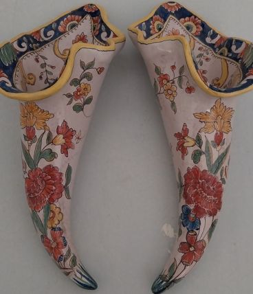 Paire de grandes bouquetieres signées BEATRIX POUPLARD xixem