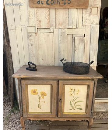 Buffet ou meuble de rangement en bois