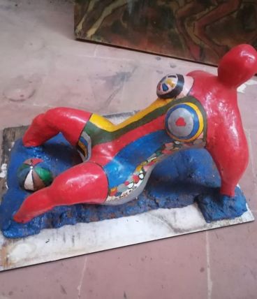 niki de saint phalle  statut papier Maché