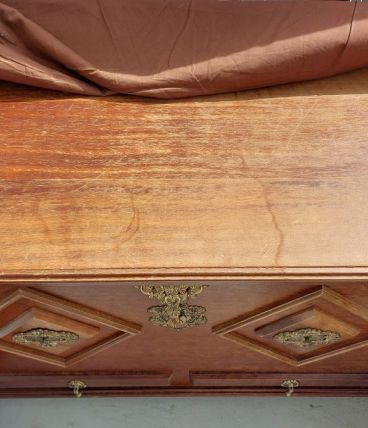 Coffre bois fait mlain