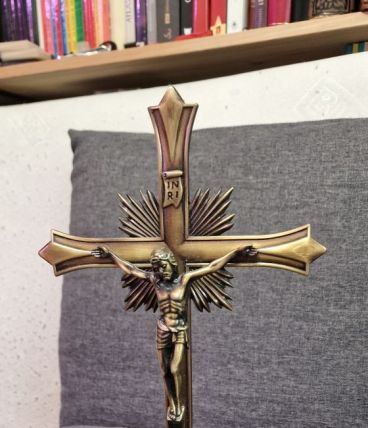 Crucifix ancien (années 60)