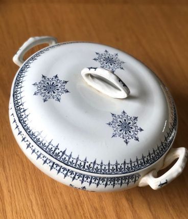 Soupière Saint Amand blanche et bleu marine