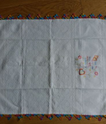 Napperon serviette brodée et crochet Portugal