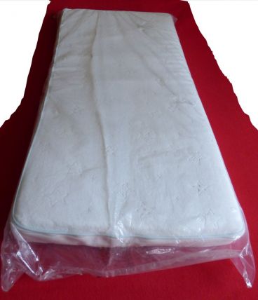 Matelas lit bébé 60cm x 120cm