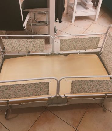 Lit bébé vintage camping 