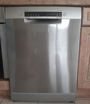 Lave vaisselle Bosch SMS4ETI14E encore sous garantie