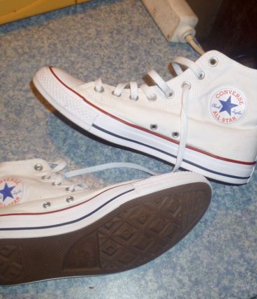 baskets converse all star ( taille 10 )