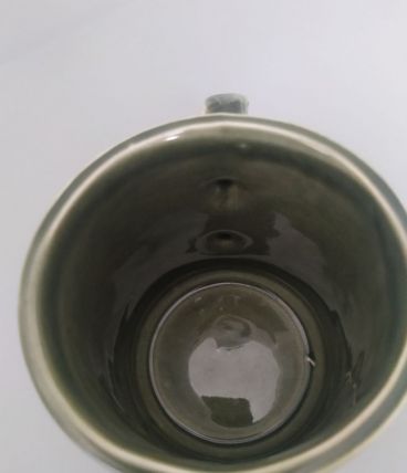 Mug Irlandais vert olive Knock Pottery