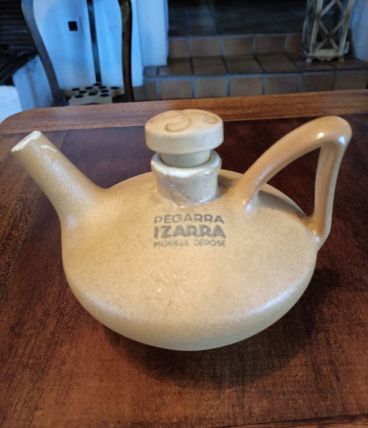 Cruche basque Izarra