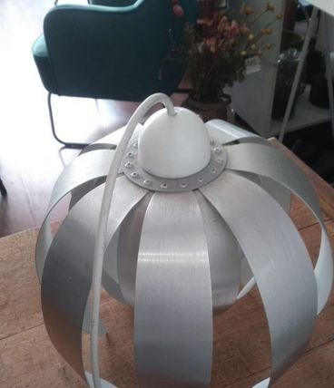 suspension luminaire argentée