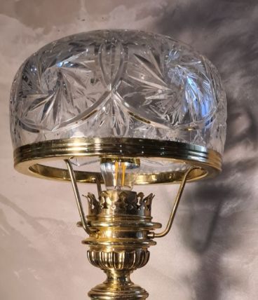  grande lampe laiton  avec sont dome  de cristal ,electricit