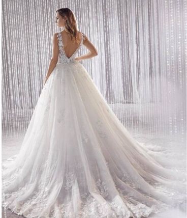 Robe de mariée Princess Demetrios 1008