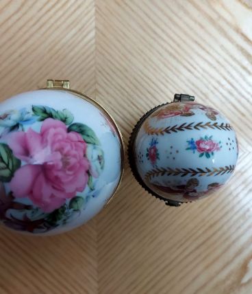 Lot 2 œufs porcelaine 