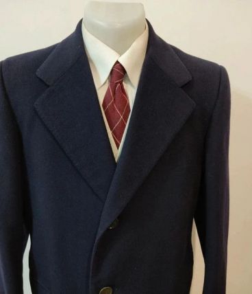 Adorable manteau bleu marine en laine