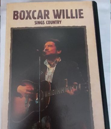 cassette vidéo Boxcar Willie sings country in concert 