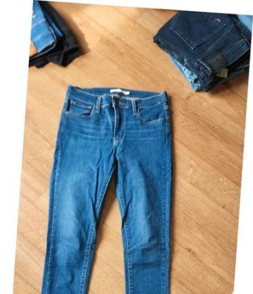 Levi's 720 high rise super skinny W27L28