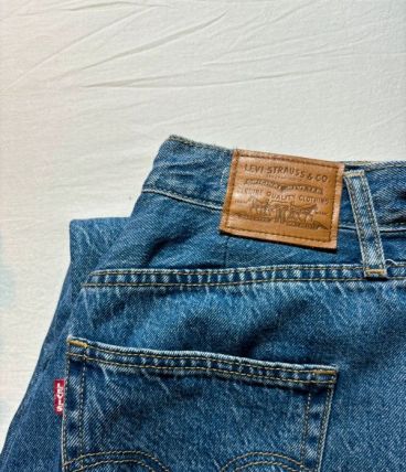 Jean Levis High Loose Taper