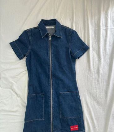 robe en jean à zip