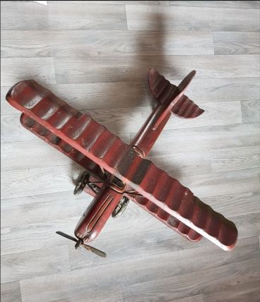 Avion biplan en bois artisanal vintage