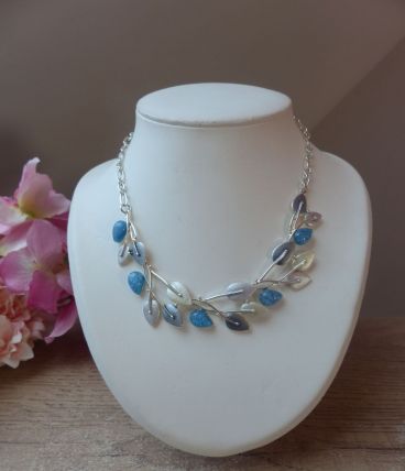 Collier fantaisie feuilles